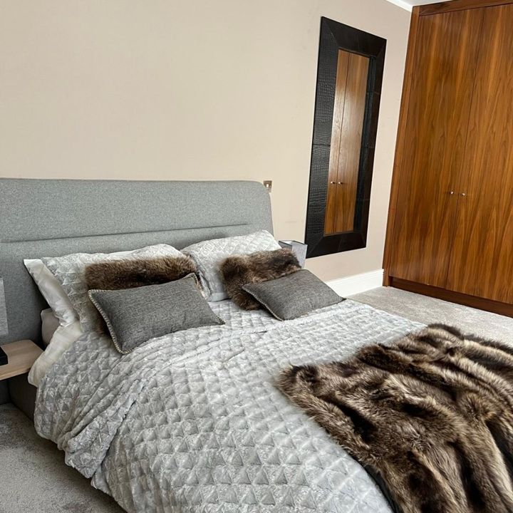 Room in a Shared House, Queensberry Place, SW7 - Photo 1