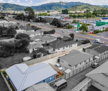 Nearly New 3 bedroom house, in Wainuiomata - Photo 4