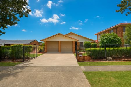 185 Dorville Road, Carseldine QLD, Belconnen - Photo 2