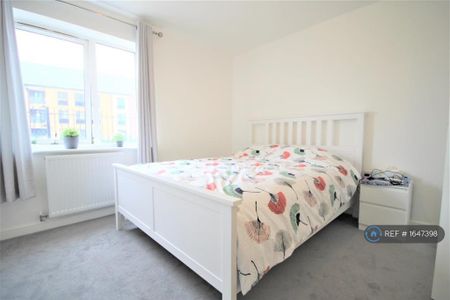 2 bedroom flat to rent - Photo 4