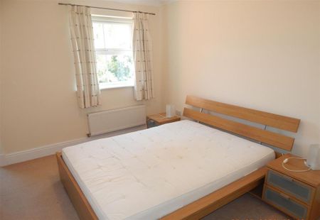 2 bedroom flat to rent - Photo 5