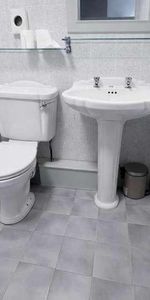 W Apart Hotel, Rochdale Road, Oldham, OL3 - Photo 4