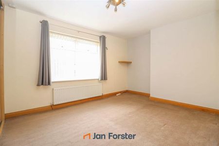 2 bedroom semi-detached house to rent - Photo 3