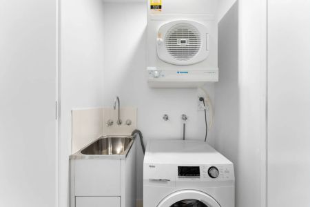 Executive 2-Bedroom Apartment in the Heart of Adelaide's East End - Photo 3