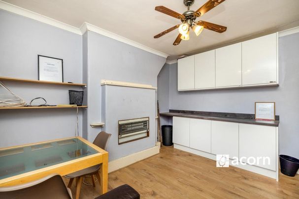 4 bedroom flat to rent - Photo 1