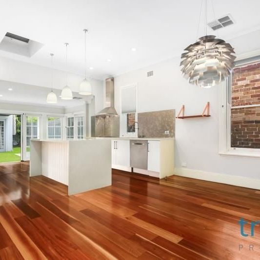 STUNNING AND CONVENIENTLY LOCATED FAMILY HOME - Photo 1