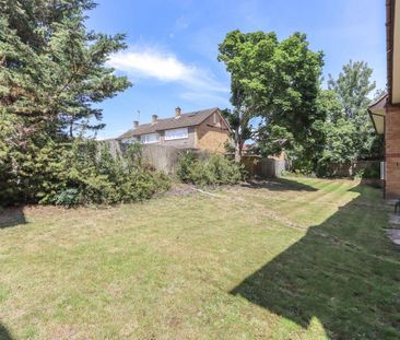 Rochester Drive, Watford, Hertfordshire, WD25 - Photo 2