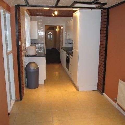 2 bedroom terraced house to rent - Photo 1