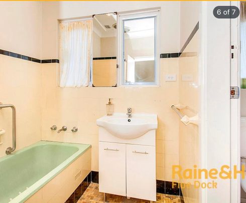 Canada Bay - Photo 1