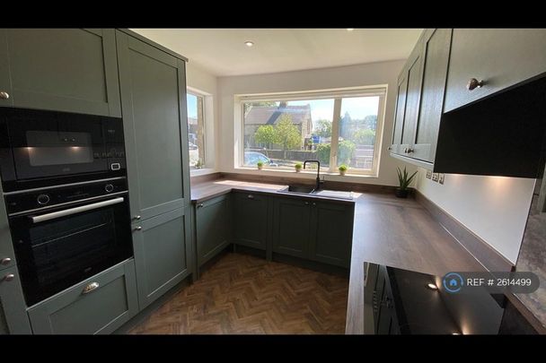 2 bedroom bungalow to rent - Photo 1