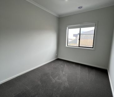 Modern Living - Photo 4