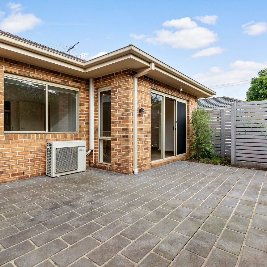 Discover Comfort and Convenience in Frankston - Photo 1