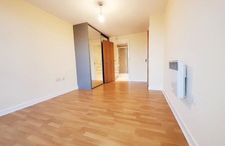 2 bedroom apartment to rent - Photo 3