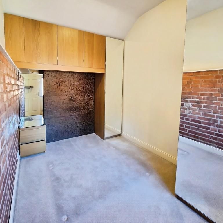 3 bedroom barn conversion to rent - Photo 1