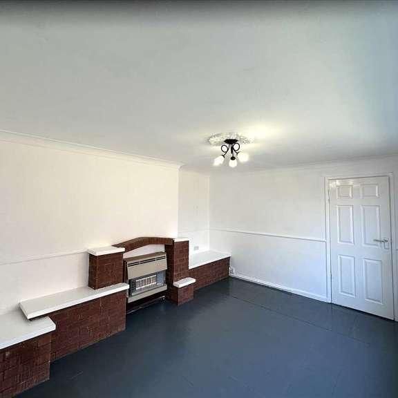 Chapman Avenue, Scunthorpe, DN17 - Photo 1