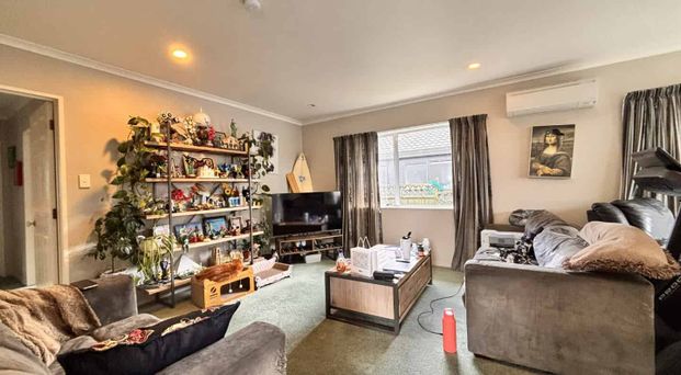 Valley Living! - Photo 1