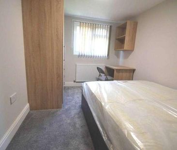Grange Avenue, University Area, RG6 - Photo 6