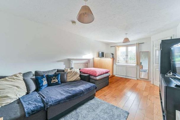 Hither Farm Road, Kidbrooke, SE3 - Photo 1