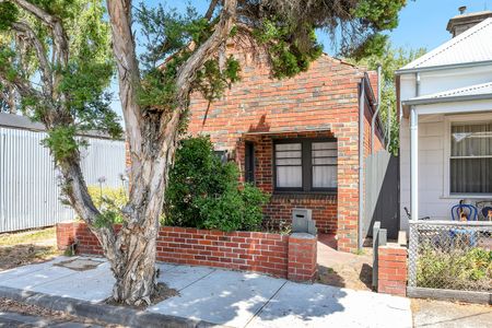 12 Elizabeth Street, Brunswick VIC 3056 - Photo 2