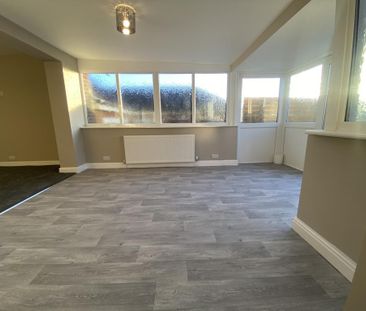 3 bedroom bungalow to rent - Photo 1