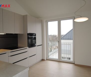 Pronájem bytu 3+kk v osobním vlastnictví 62 m², Hostivice - Photo 3