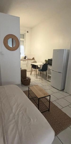 Appartement à louer 1 pièce 25m² - Photo 1