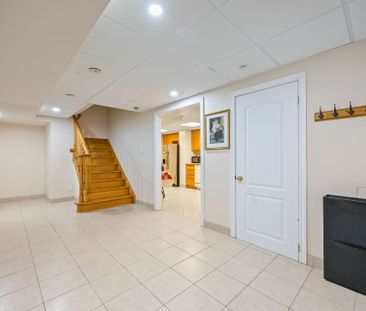 For Lease - 65 Amy Court, Vaughan, Ontario - Photo 5