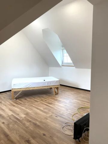 komplett renovierte Dachgeschosswohnung -ruhige Lage Bad Neuenahr / Ahrweiler - Photo 3