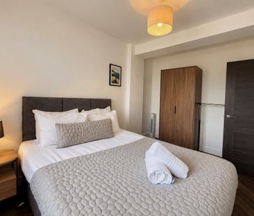 2 bedroom flat to rent - Photo 3