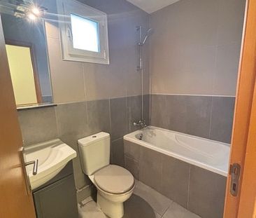 Maison mitoyenne 1 côté La Verrière 53 m² - Photo 6