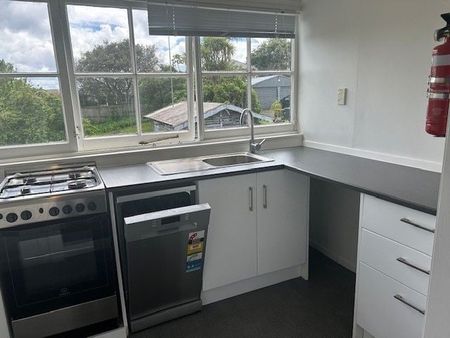 Great Kingsland Villa - Photo 4