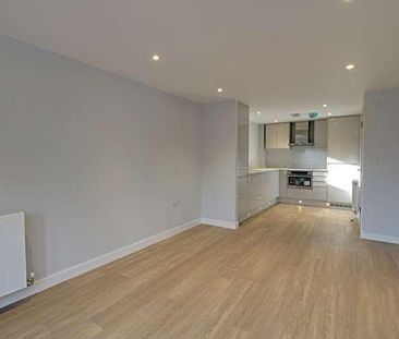 Liston House, Cromwell Gardens, Marlow, SL7 - Photo 6