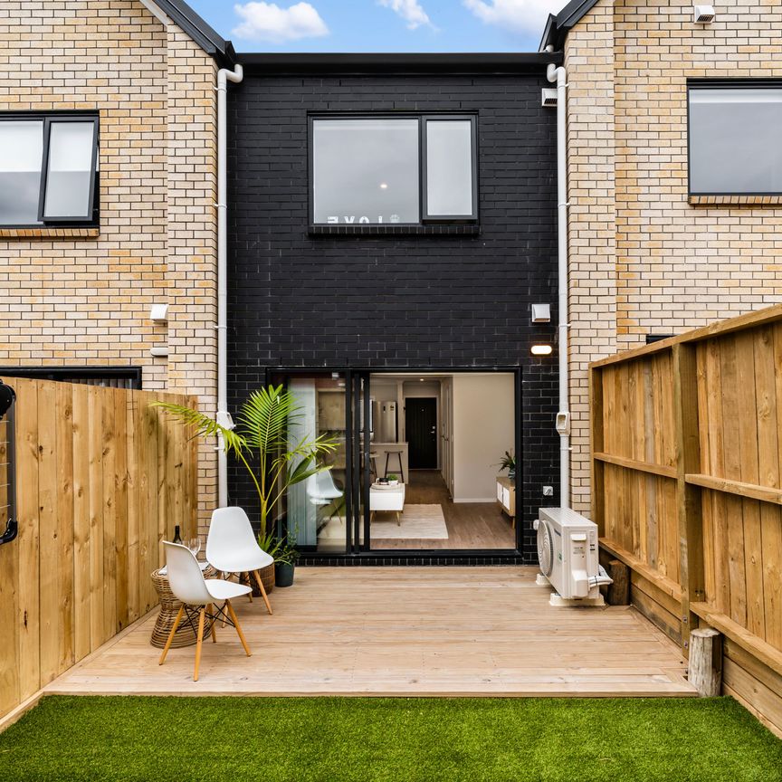 2 Bedrooms on Metcalfe Rd - Photo 1