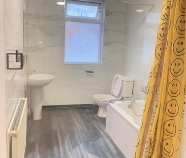 2 Bed Semi-Detached House, Tissington Road, NG7 - Photo 1