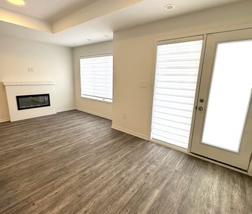 For Lease - 28 Matawin Lane, Richmond Hill, Ontario - Photo 3