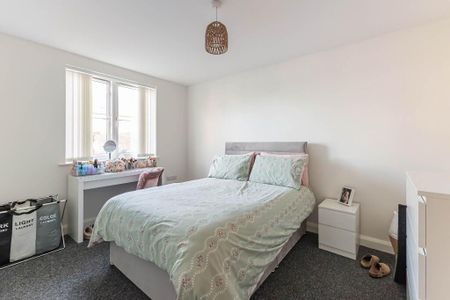 8 Fort Manor, Dromore, BT25 1GG - Photo 4