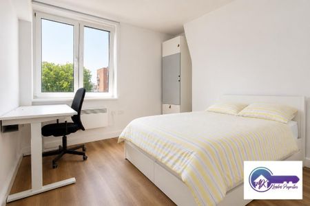 3 Bedroom Flat To Rent - Photo 3
