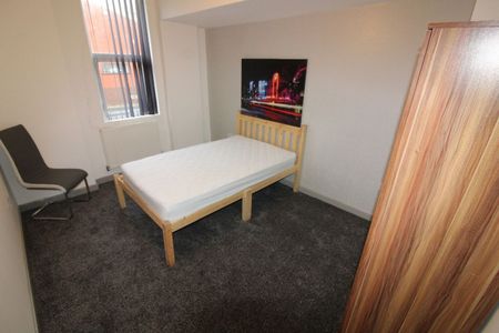 Adelphi Street, Preston - Photo 4