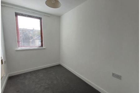 2 bed flat for rent in Roseburn - Photo 4