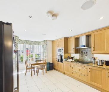 Apt 15, 6 Danesfort Park North, Belfast, BT9 5RB - Photo 5