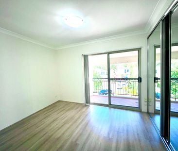 North Facing| Near NEW| Timber Flooring| Quiet One Bedder in Epping - Photo 3