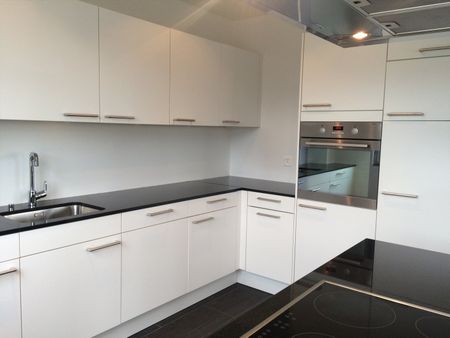 "Modern 2.5-room apartment with loggia" - Photo 4