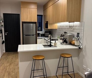 High Spec & Award Winning Home - Photo 4