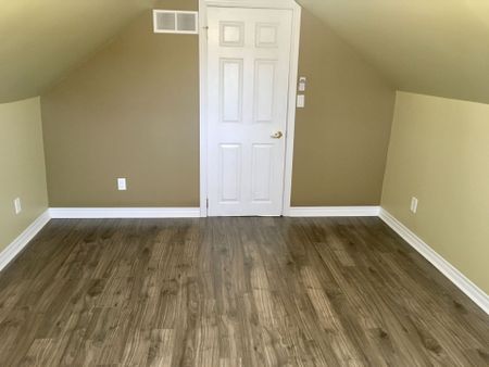 For Lease - 4576 Kalar Road, Niagara Falls, Ontario - Photo 4