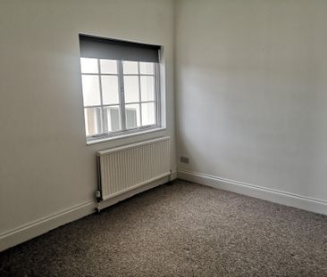 Carlton Crescent, Southampton - Photo 1