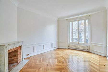 Appartement à louer à Paris 7Ème - Photo 2