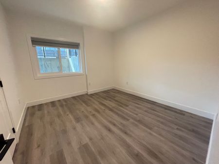 Brand New Suite in Grandview Heights Neighbourhood - Photo 4