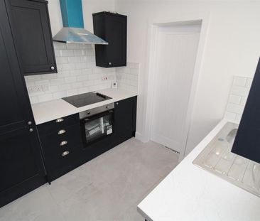 House - Terraced For Rent High Street, Porth - Photo 6