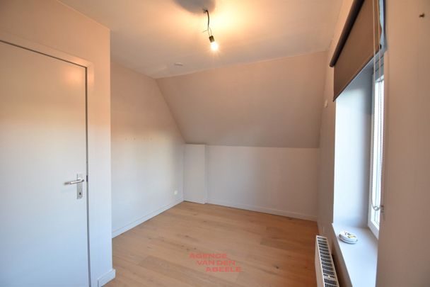 Volledig vernieuwde woning voorzien van nodige comfort - Photo 1