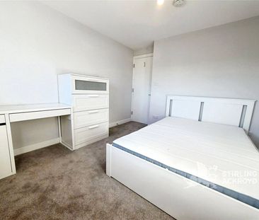 Applegarth Avenue, Guildford, Surrey, GU2 8LP - Photo 6